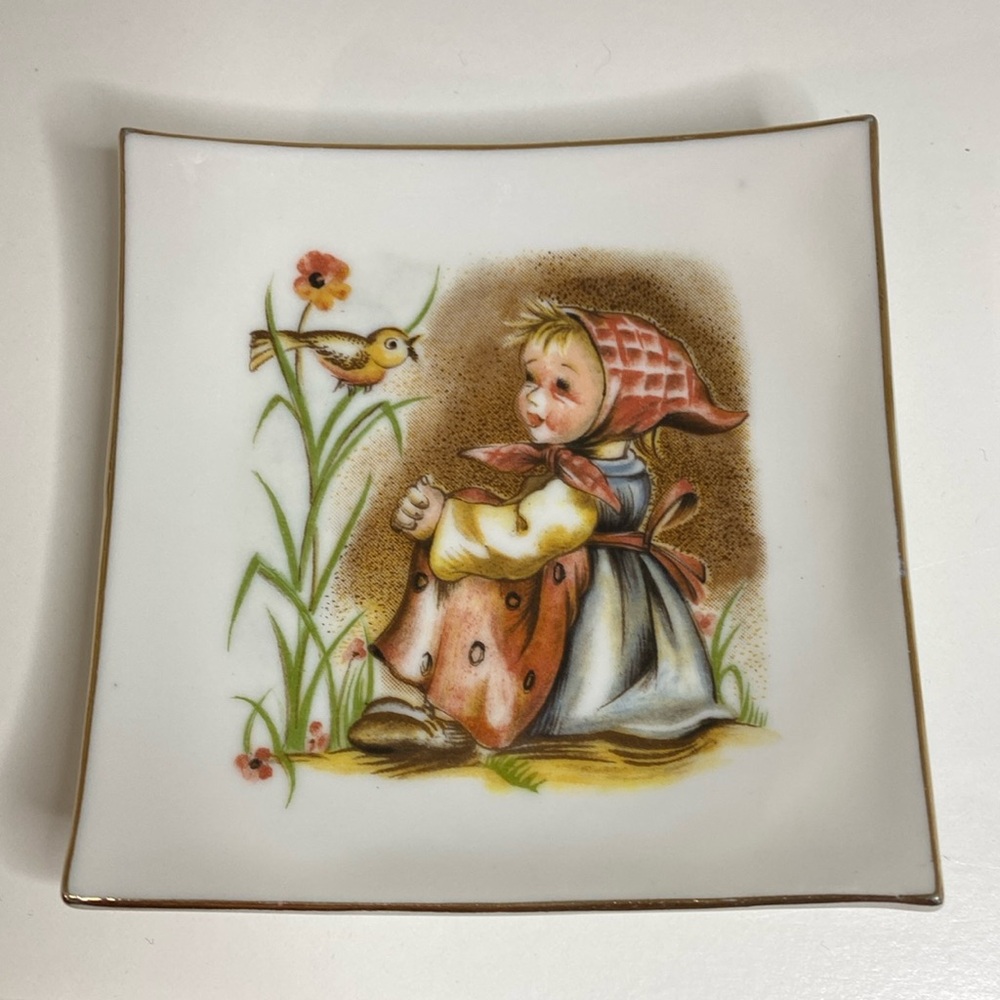 Vintage Mini hanging plate Japanese porcelain girl with bird